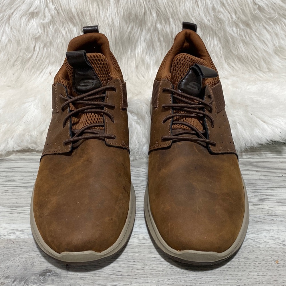 Men's Skechers Dark Brown Delson Axton Sneakers Size 10  Wide